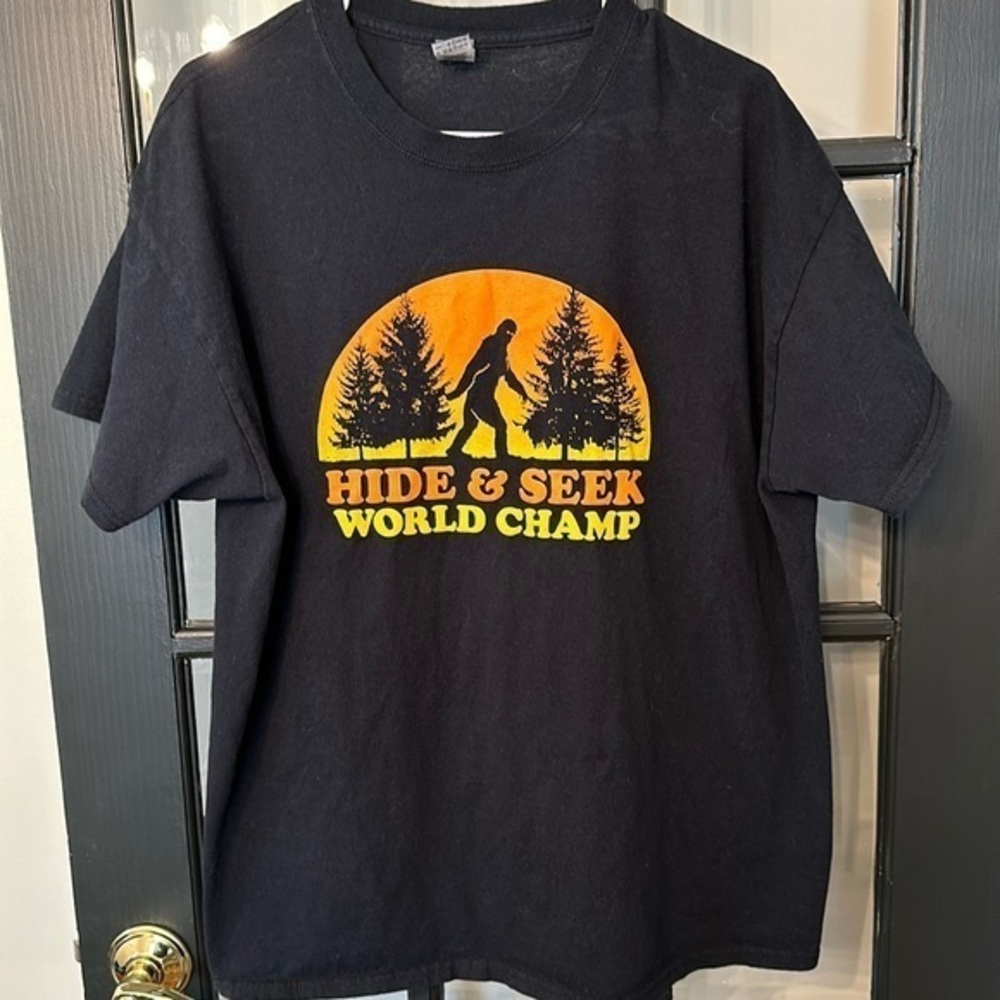 Bigfoot Tee Shirt Size Large